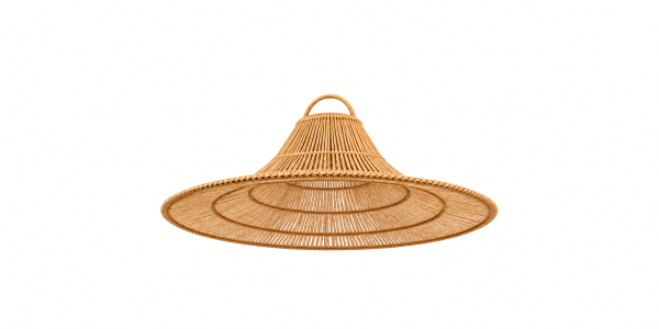 Suspension en rotin tressé modèle chapeau